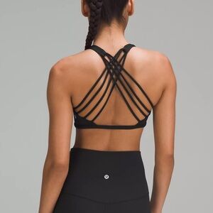 Lululemon “Free to be wild” crossback sports bra